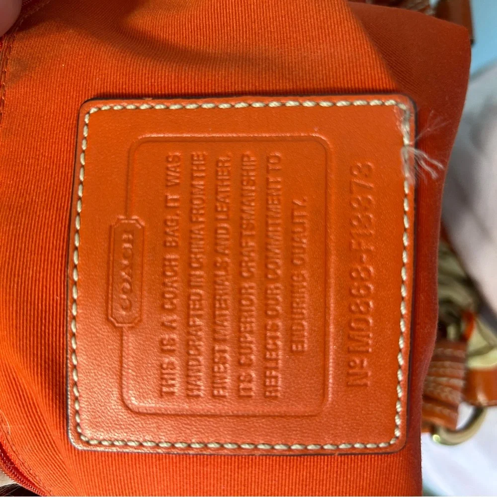 Coach Straw Tote - Picture 10 of 15